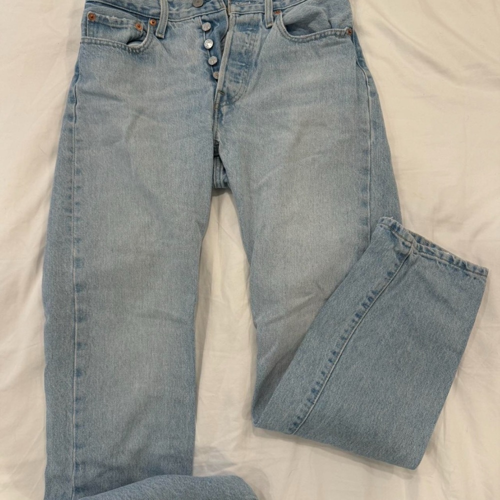 Levi’s 501 Straight-Leg jeans sz 26